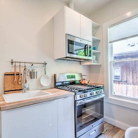 Miraculously Modern In A Vintage Shell Midtown Apartment Memphis Exterior foto