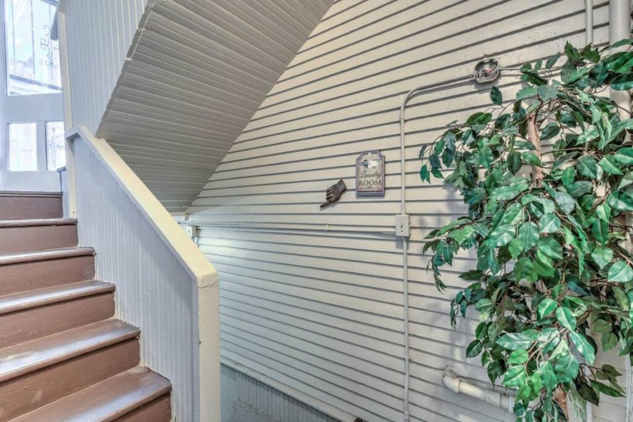 Miraculously Modern In A Vintage Shell Midtown Apartment Memphis Exterior foto